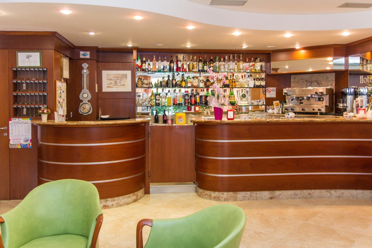 Hotel Simplon Μπελάρια-Ιτζέα Μαρίνα Εξωτερικό φωτογραφία